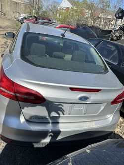 2017 Ford Focus *PART OUT*