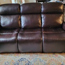  NAILHEAD SOFA