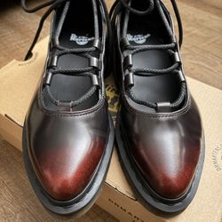 Dr. Martens Elphie 