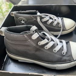 converse size 4y 
