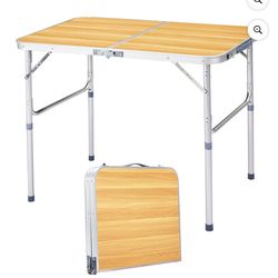 Foldable table
