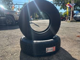 235/75R15 Used Starfire Solarus AP Tires – Set of 2