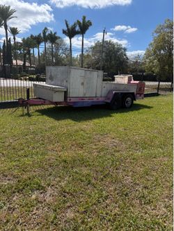 Trailer with concrete machine