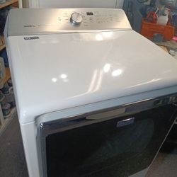 7.4 Cf ELECTRIC DRYER MAYTAG QUALITY 