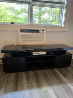 Modern Black High-Gloss TV Stand
