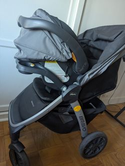 Chicco Bravo Travel System - Stroller & Infant Carrier