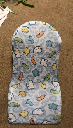 Infant seat for bath time