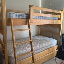 FREE Solid Wood Bunk Bed With Trundle-pending 2pm Pickup 