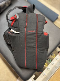 Baby Bjorn Baby Carrier Active