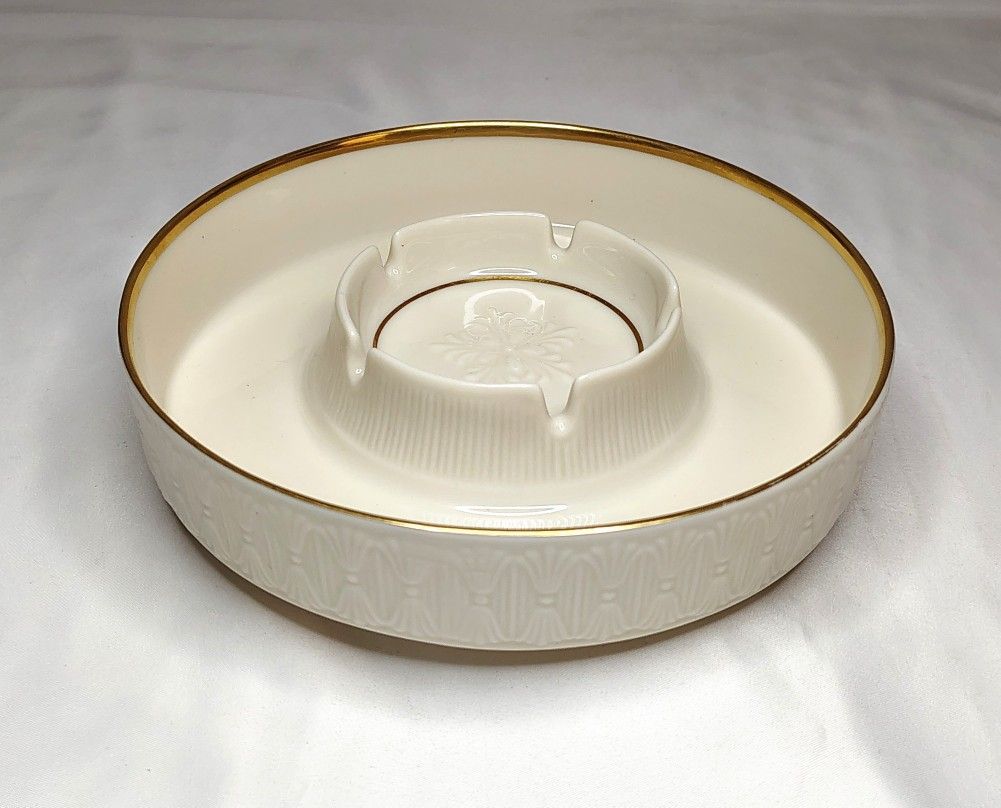 Lenox Ashtray Vintage Snowflake 7" Holiday Christmas Home Decor 5 Slits