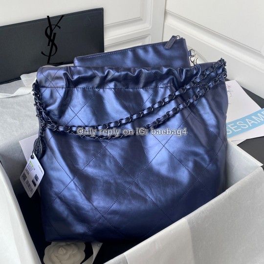 ChaNel Make Up Bag Authentic $50.00 for Sale in Concord, CA - OfferUp
