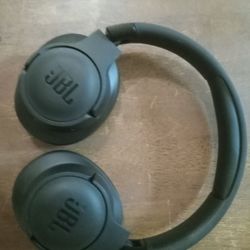 JBL headphones 