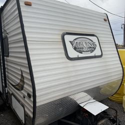 2014 Viking 17 foot