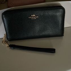 Coach Wristlet Wallet 