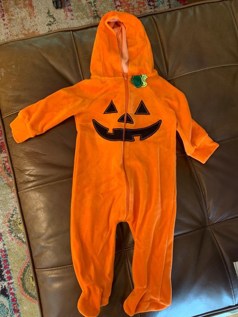 Baby pumpkin costume/pyjama