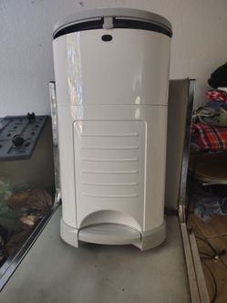 Diaper pail