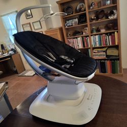4Moms Mama Roo Multi Motion Baby Swing