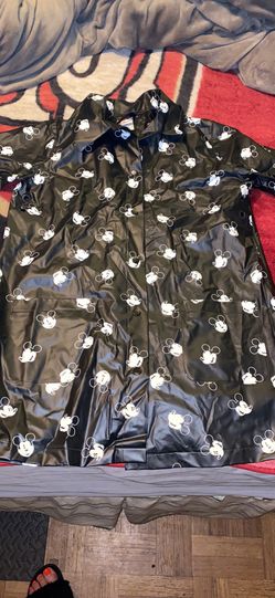 Youth Size small rain jacket in beautiful shape