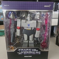 Super7 - Transformers Ultimates! Wave 2 - Megatron [G1 Cartoon] 