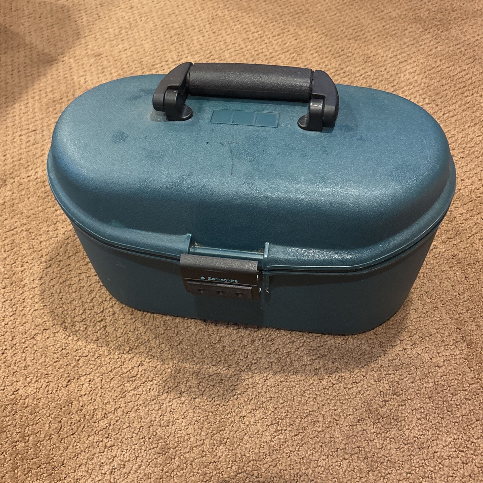 Samsonite Vintage Train Case/ Makeup Case/Luggage