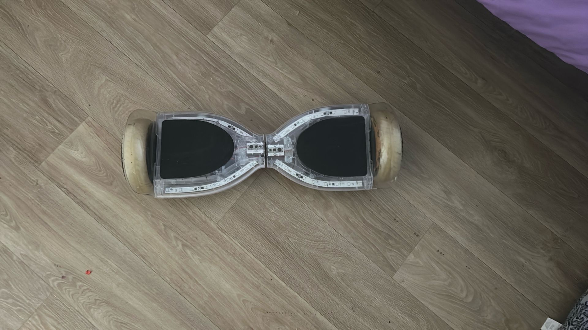 hoverboard lights up