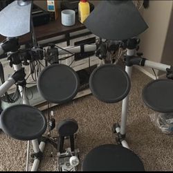 Yamaha dtx 500 electric drums