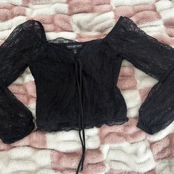 Women’s Lace Long Sleeve Top 