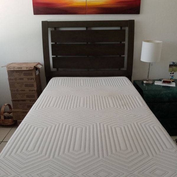 Adjustable Twin Bed with Remote