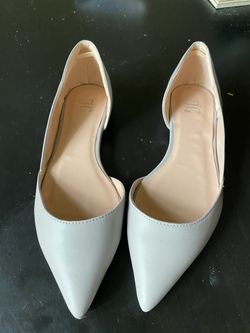 Women’s size 7.5 flats