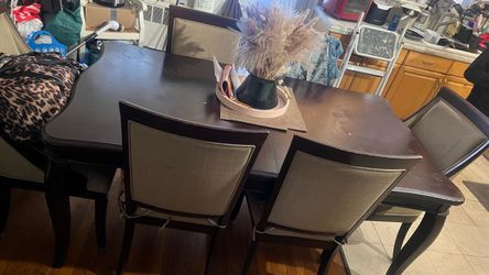 Dining room table for sale
