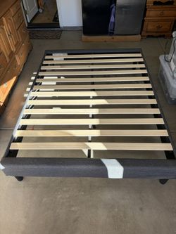 Queen platform Bed Frame (GREY)