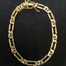 18k Gold Modified Figarruci Bracelet 24.1g 8”