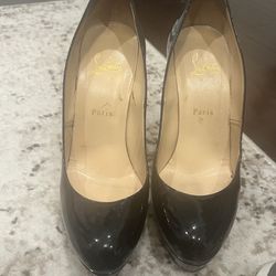 Christian Lou out in Bianca Pumps Size 39