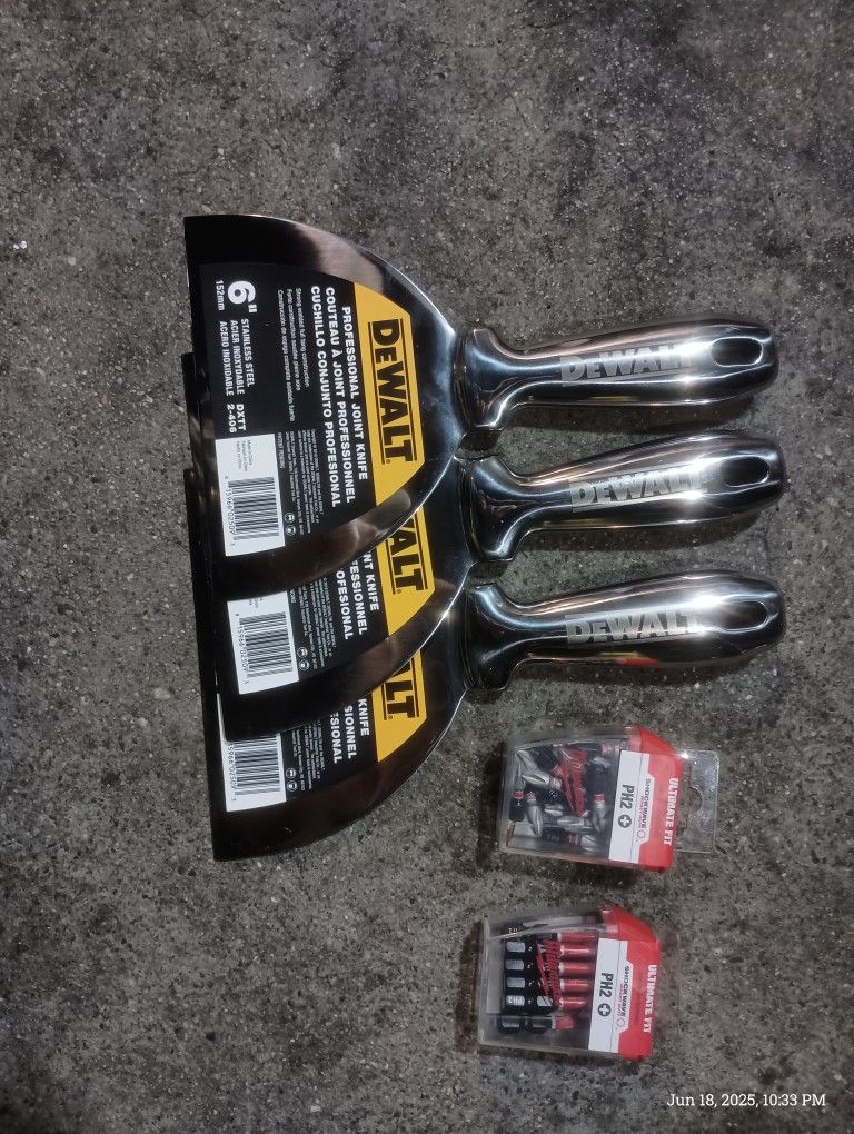 6" DeWalt Stainless Steel Joint Knife & PH2 1" 25pk & PH2 2" 15PK
