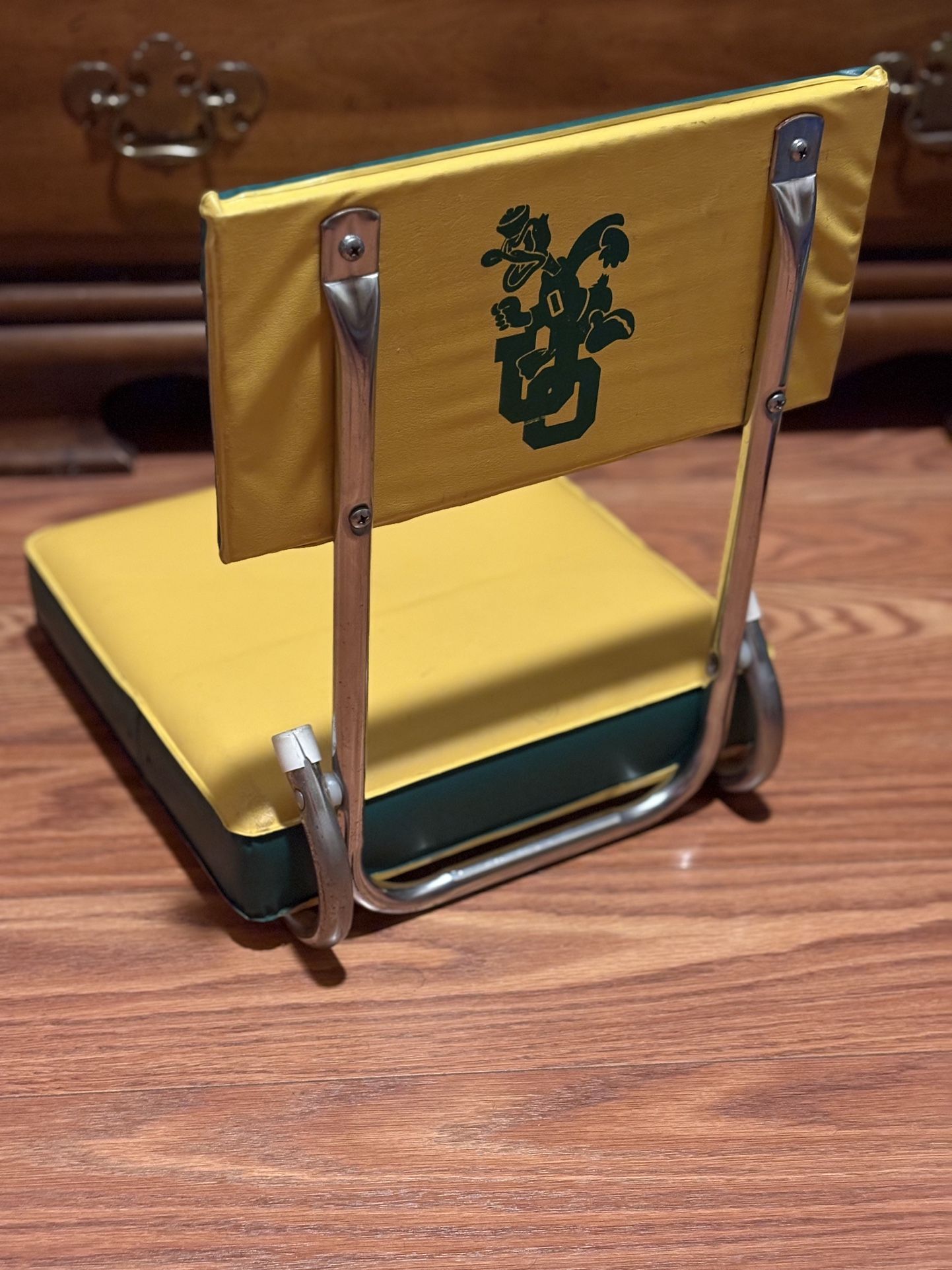 Vtg Oregon Ducks NCAA 1970's-80's Stadium Bleacher Seat Donald Logo 
