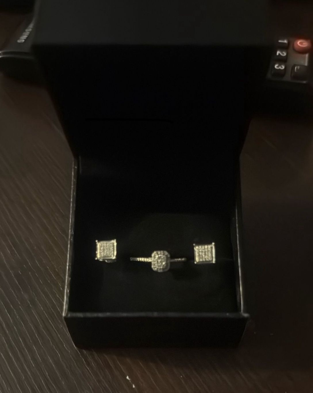 Engagement Set