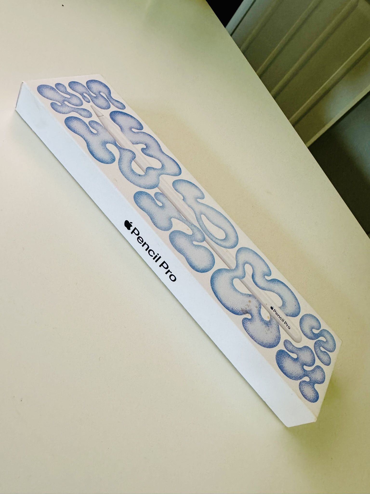 Apple Pencil Pro Brand New Sealed! Compatibility iPad Pro M4, iPad Air M2 & M3 And iPad Mini (A17 Pro)! 