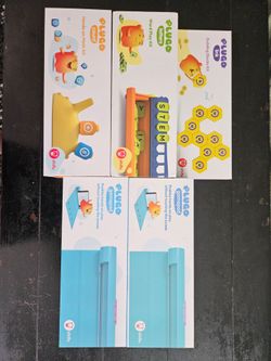Plugo Learning Games - Works with tablet