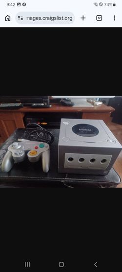 NINTENDO PLATINUM GAMECUBE SYSTEM WITH GAMES $600 FINAL PRICE READ DESCRIPTION AND SEE ALL PICTURES