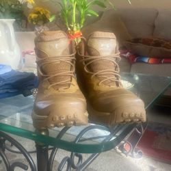 Work Boots Under Armour Size 10