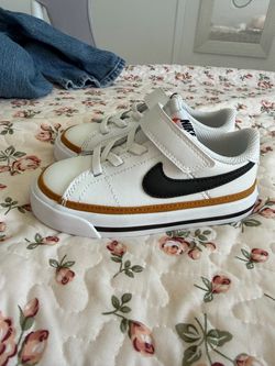 Nike court 8 C