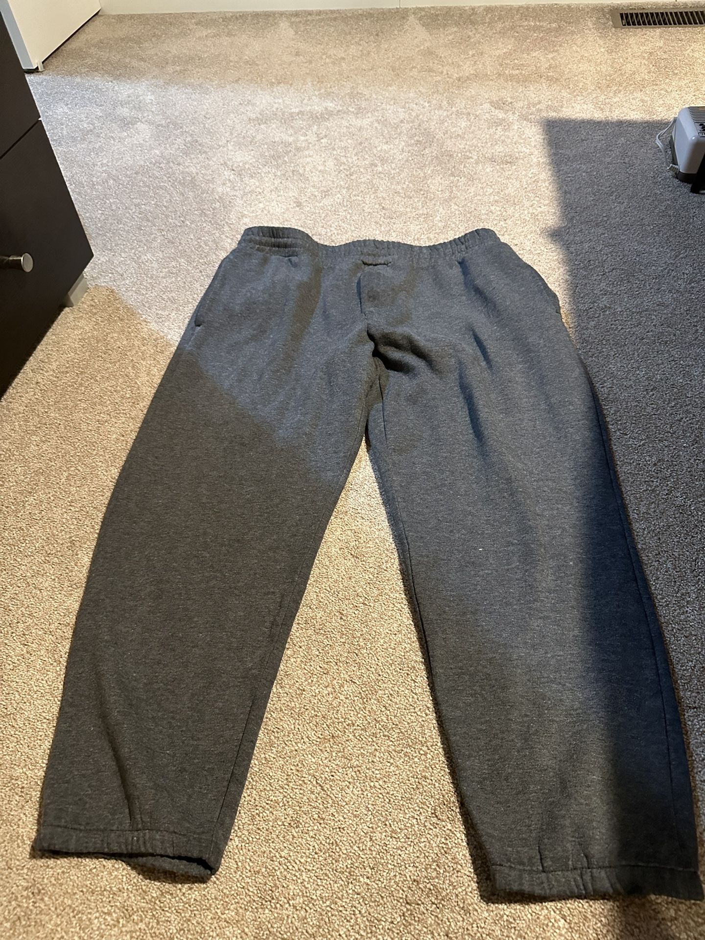 Honors Large Gray Sweatpants with Elastic Bottoms