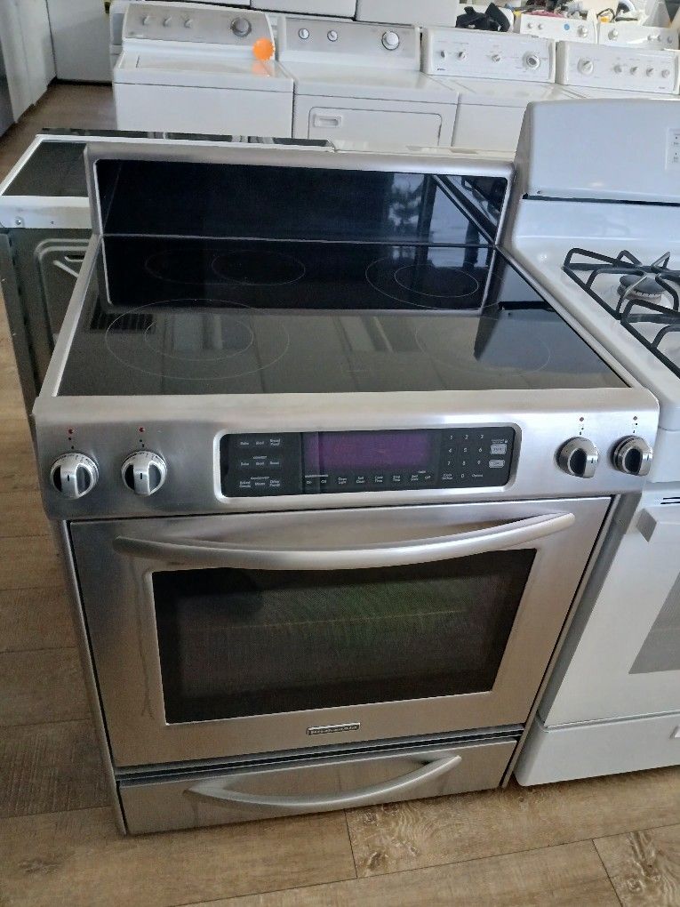 Kitchen Aid Stainless Steel Top Glass Stove With Convension Control