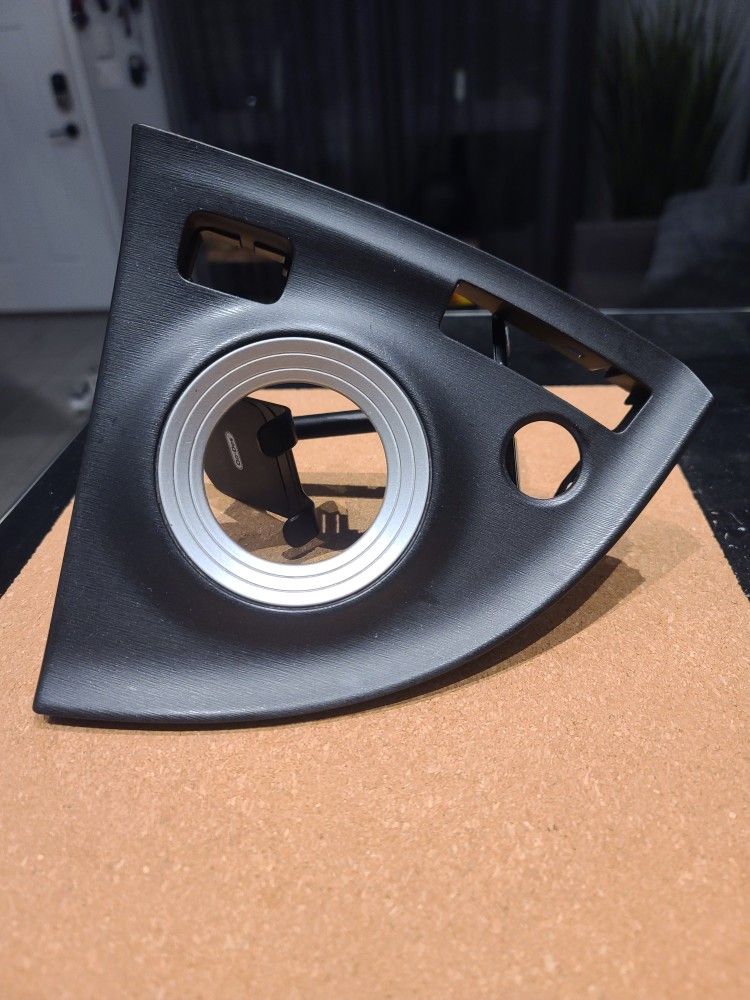 10-15 Toyota Prius Shifter Plate