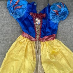 Costume