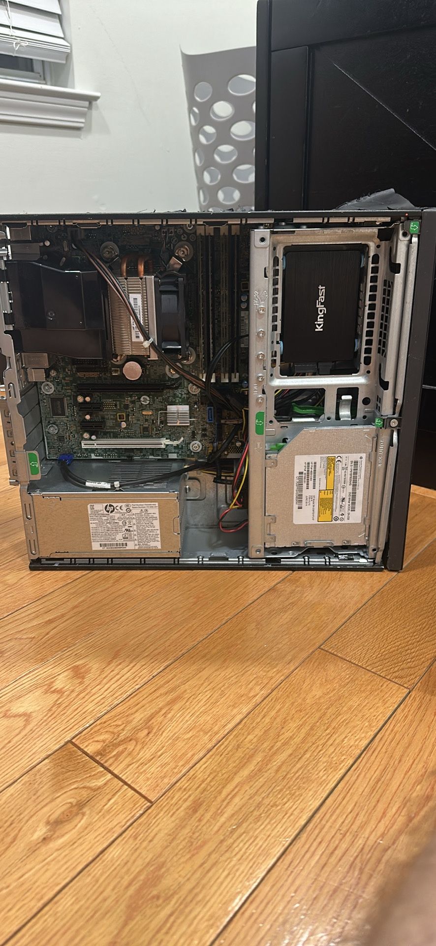 OLD HP Elite desktop *READ DESCRIPTION FOR PARTS*