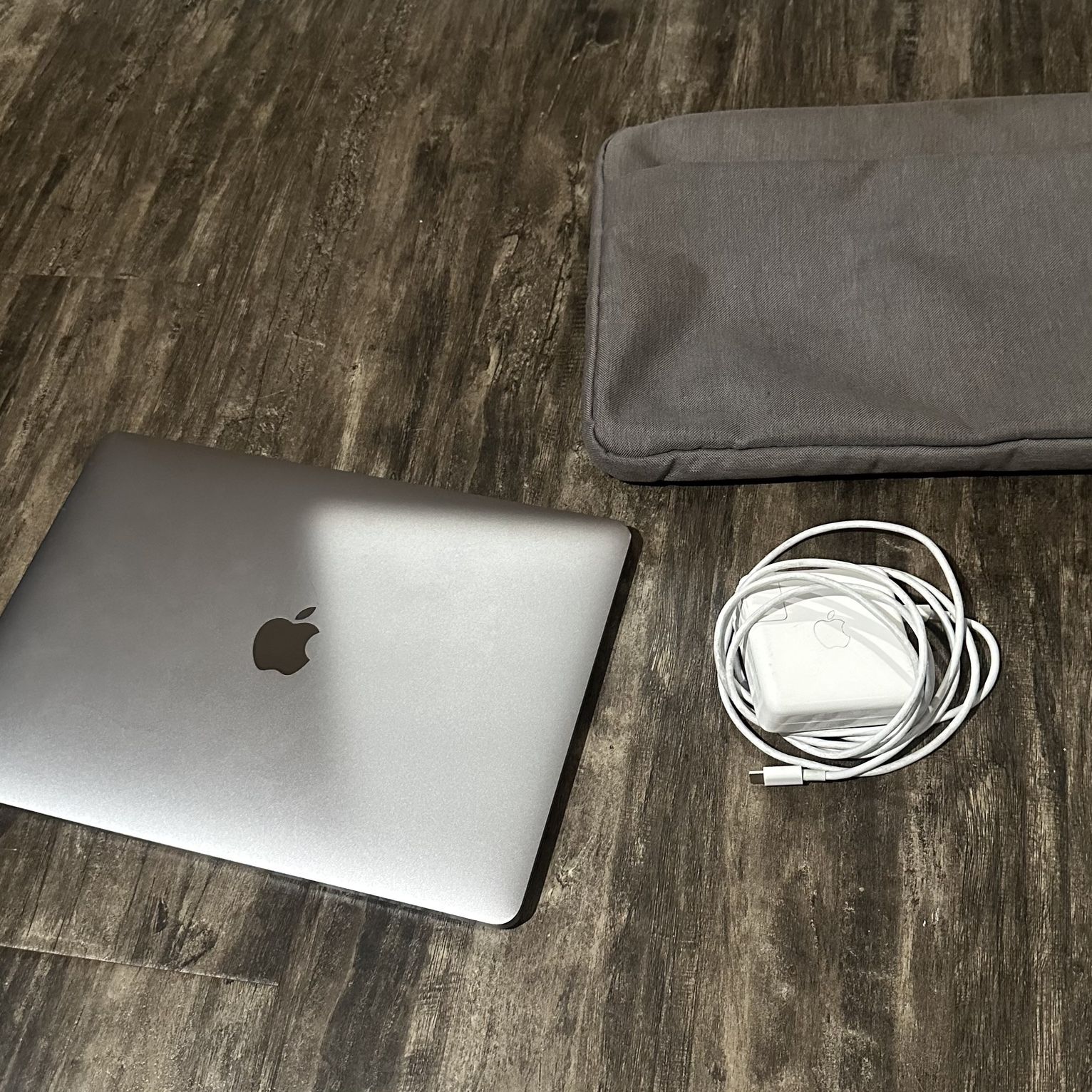 MacBook Pro 13” 2017 128gb