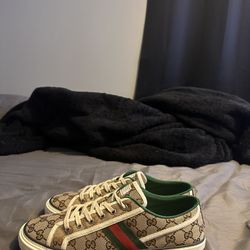 Gucci 1977 Balenciaga Speed Jordan 4s