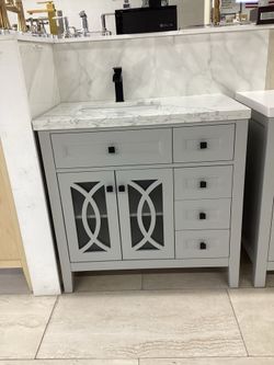 36” bathroom vanity cabinet new solid wood fully assembled Softclose drawers doors with Quartz top sink integrated ready for pick up today