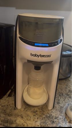 Baby Brezza Formula Pro Bottle Maker